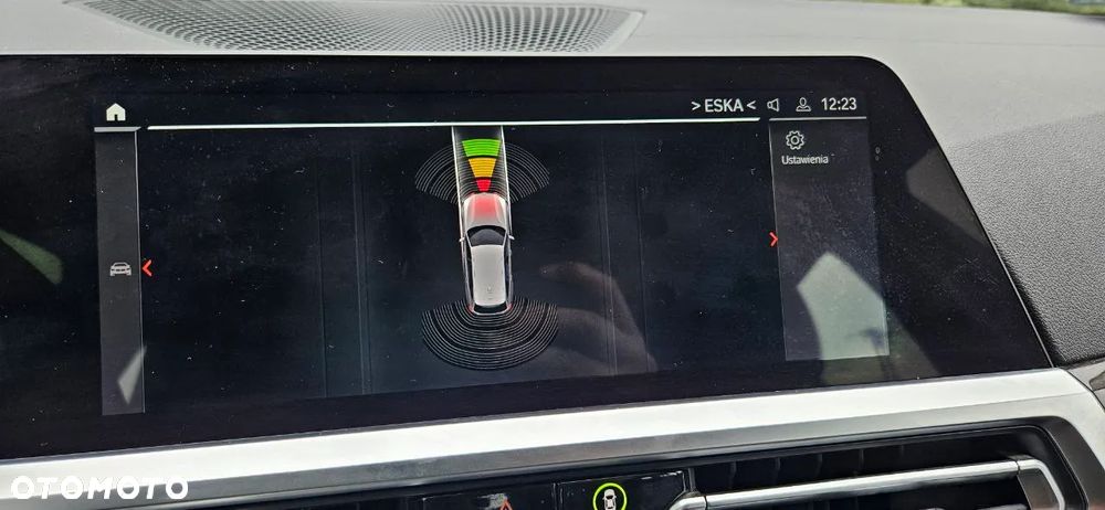 BMW Seria 3 320i Luxury Line - 31