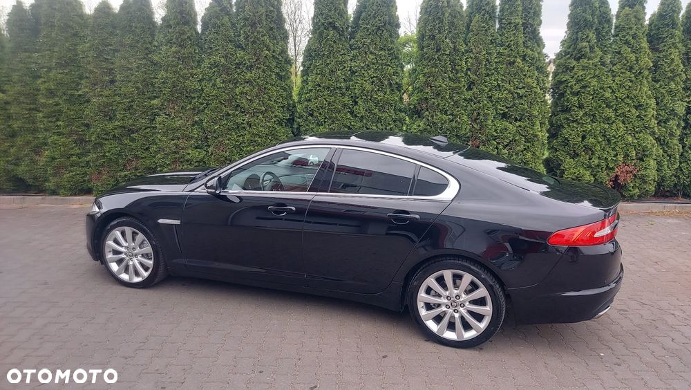 Jaguar XF - 4
