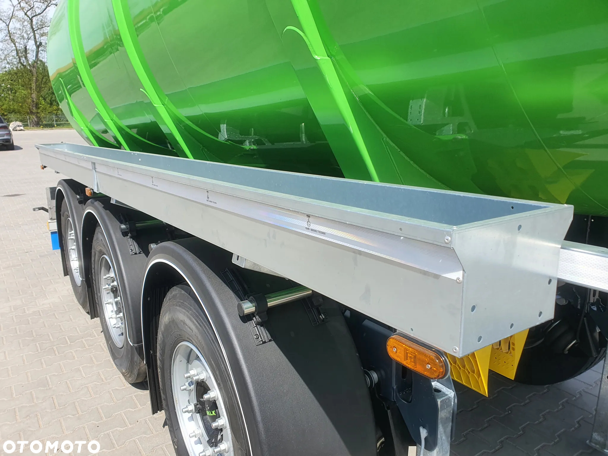 D-TEC Tanktrailer SV2006-BASIC - 18