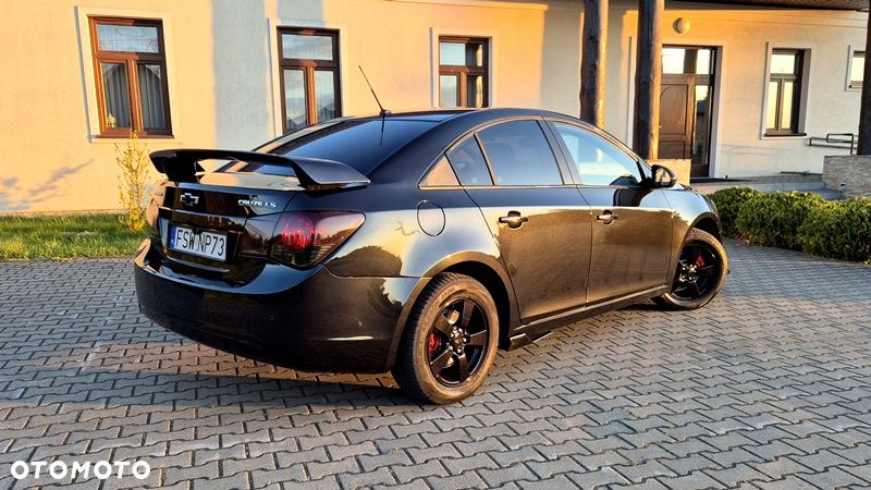 Chevrolet Cruze 1.6 - 22