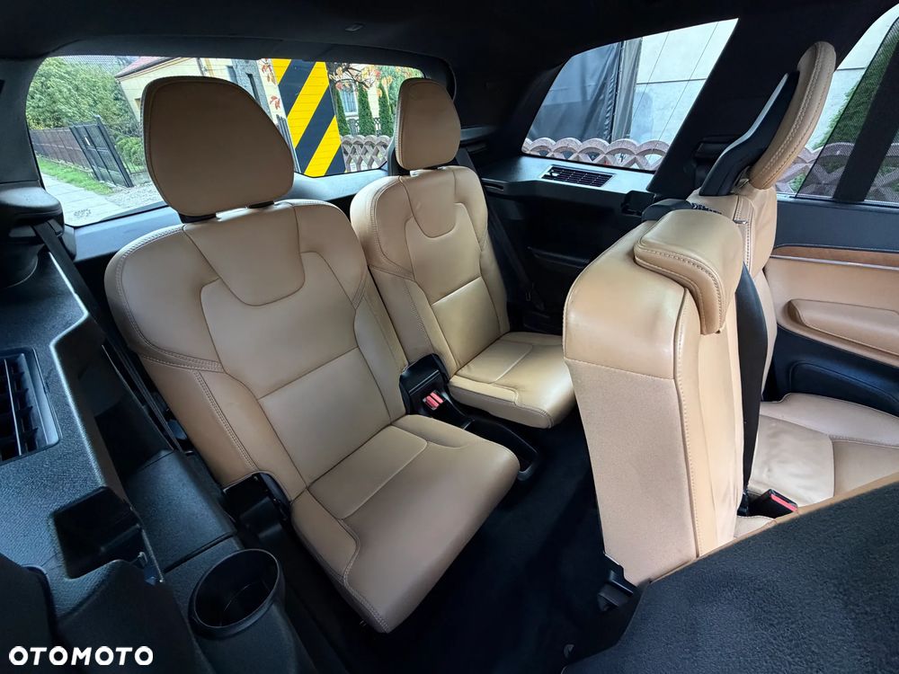 Volvo XC 90 D5 SCR AWD Inscription 7os - 30