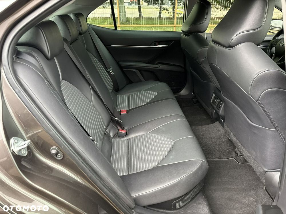 Toyota Camry 2.5 Hybrid Prestige CVT - 17