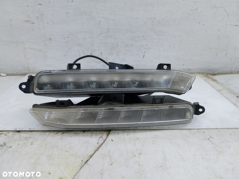 W212 AMG LAMPA LED DRL PRAWY LEWY KRATKA A2128201256 - 24
