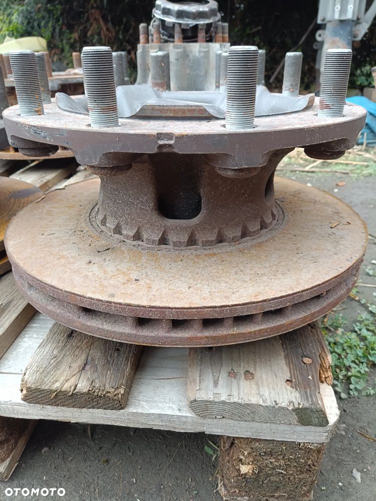 Piasta przednia Volvo Fh - 2