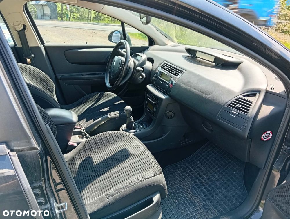 Citroën C4 1.6 HDi SX - 4