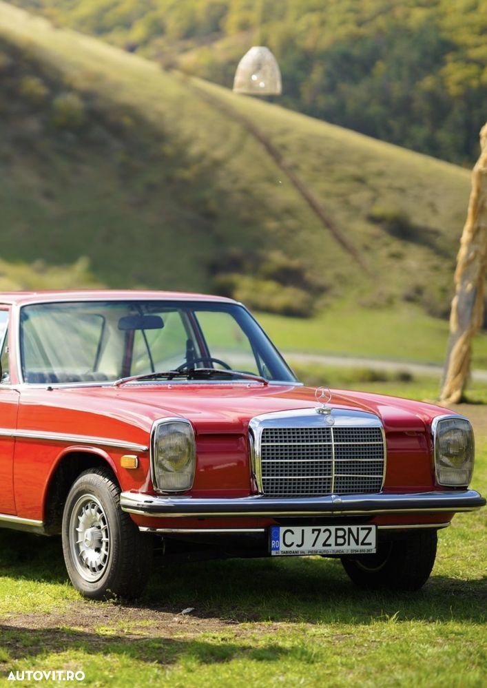 Mercedes-Benz W114 - 1