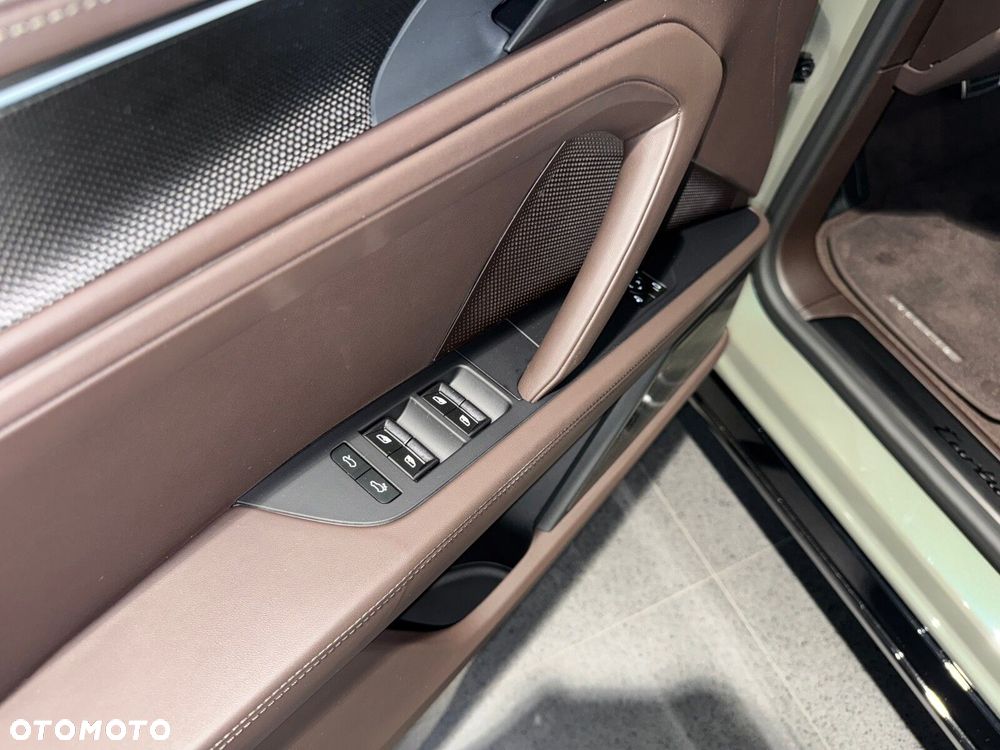 Porsche Cayenne - 17