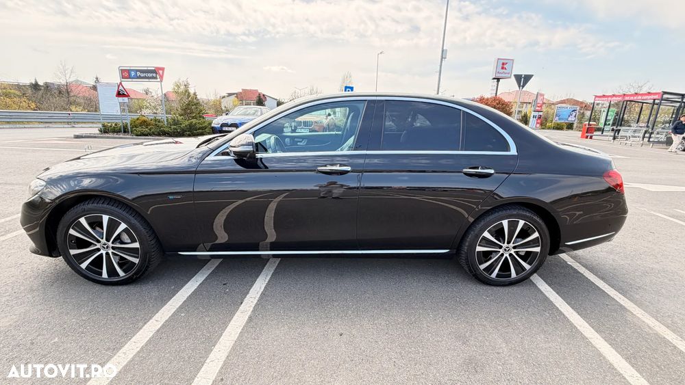 Mercedes-Benz E 300 de 9G-TRONIC - 8