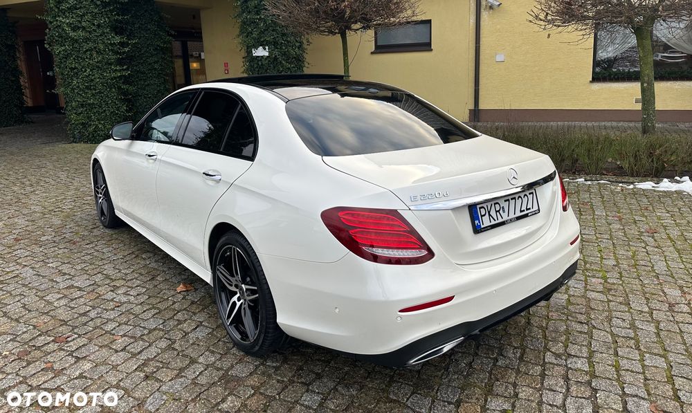 Mercedes-Benz Klasa E 220 d 9G-TRONIC - 13