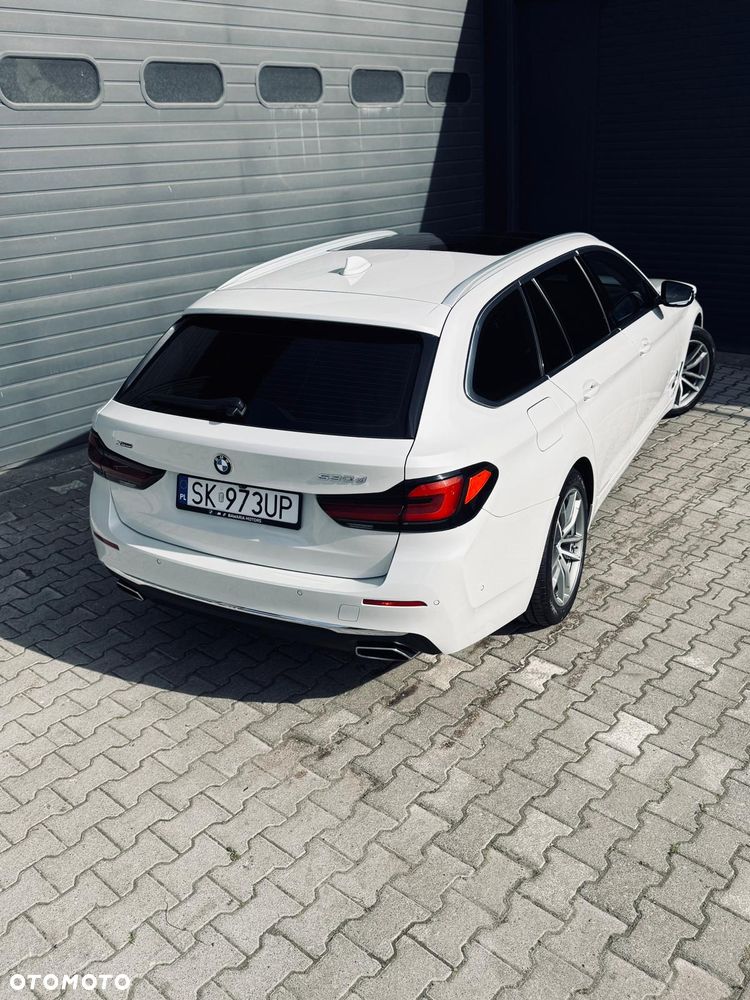 BMW Seria 5 530d xDrive Luxury Line sport - 10