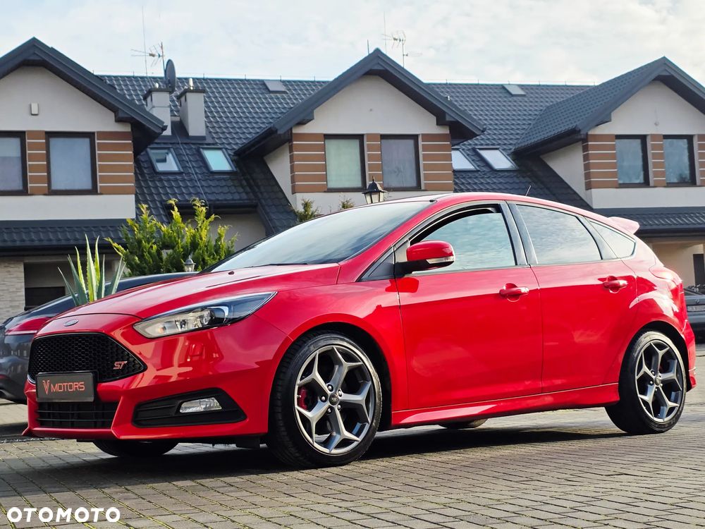 Ford Focus 2.0 TDCi ST - 25