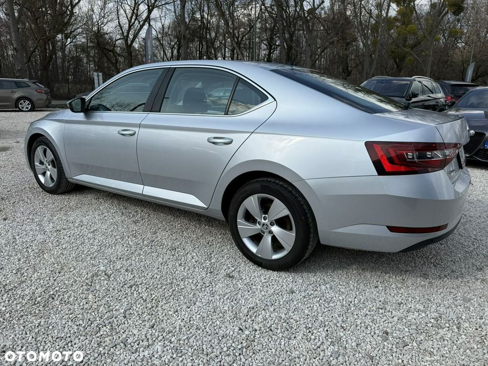 Skoda Superb 2.0 TDI 4x4 Style DSG - 11