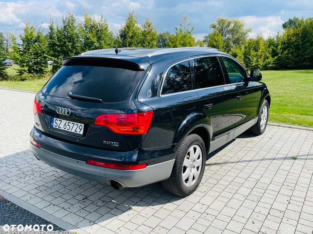 Audi Q7 - 11