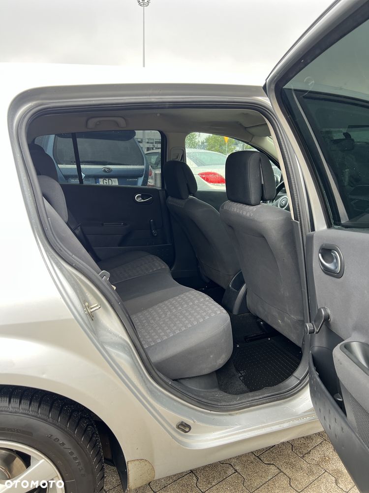 Renault Megane - 5