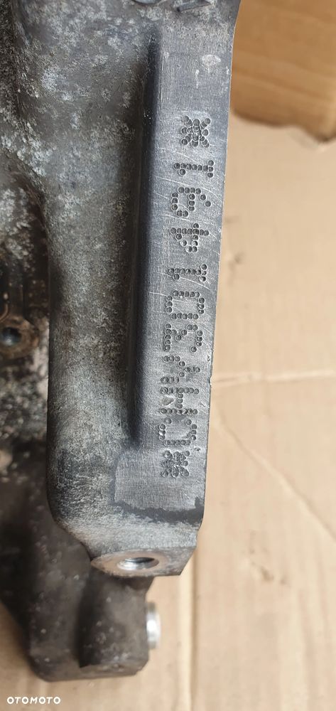 Silnik blok silnika słupek dół VW UP 1.0 MPI CHY 04C103011D - 9