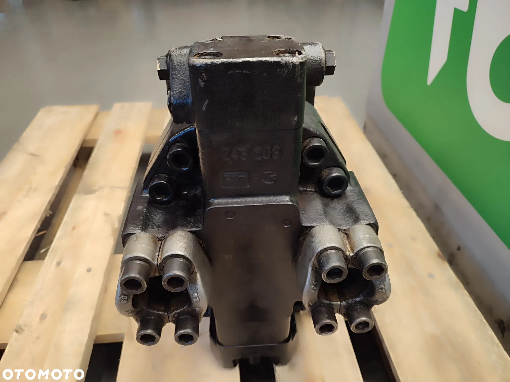 Pompa Silnik hydrauliczny A6VM160 Bosch Rexroth R902094980 - 4