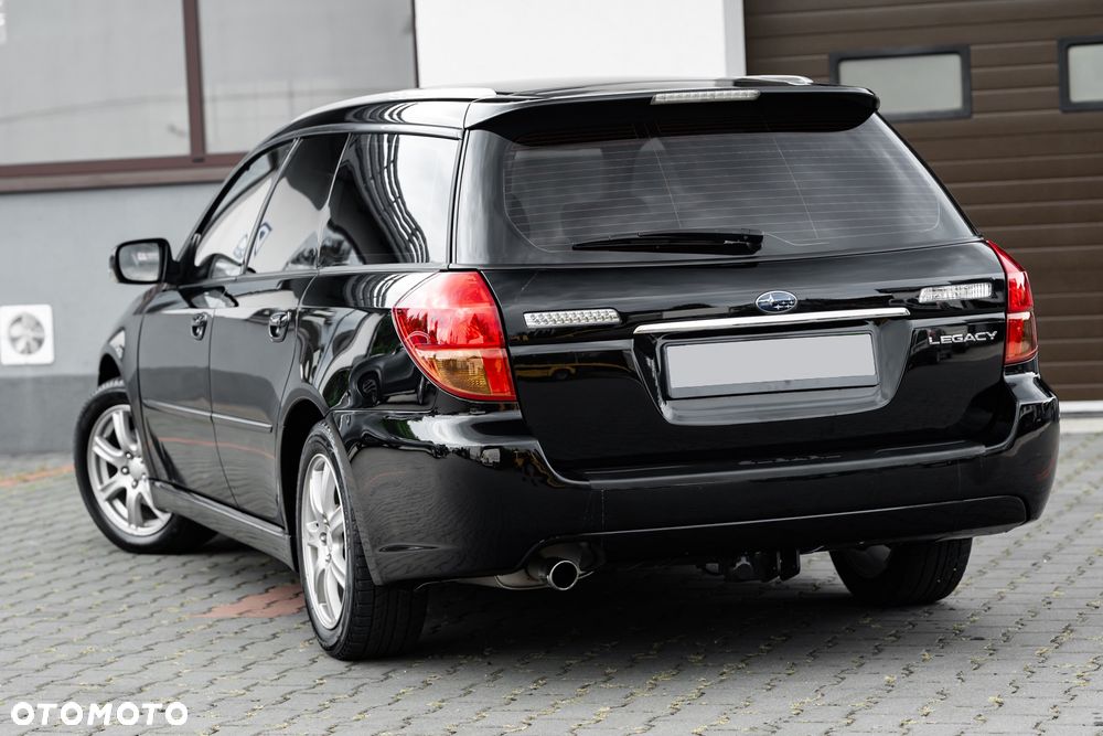 Subaru Legacy - 12