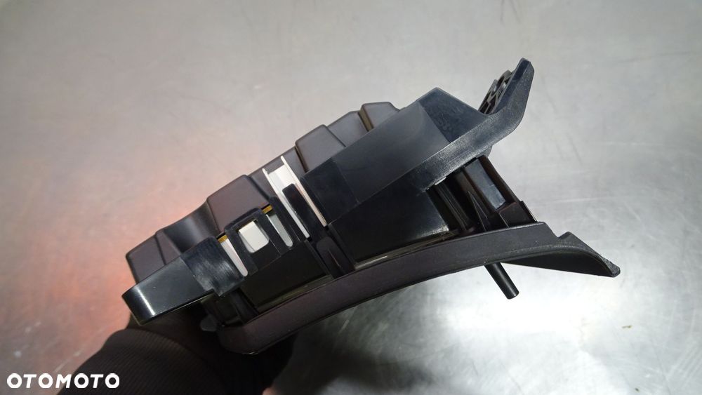 LICZNIK OPEL ASTRA H GTC 2.0T 13216674 - 10