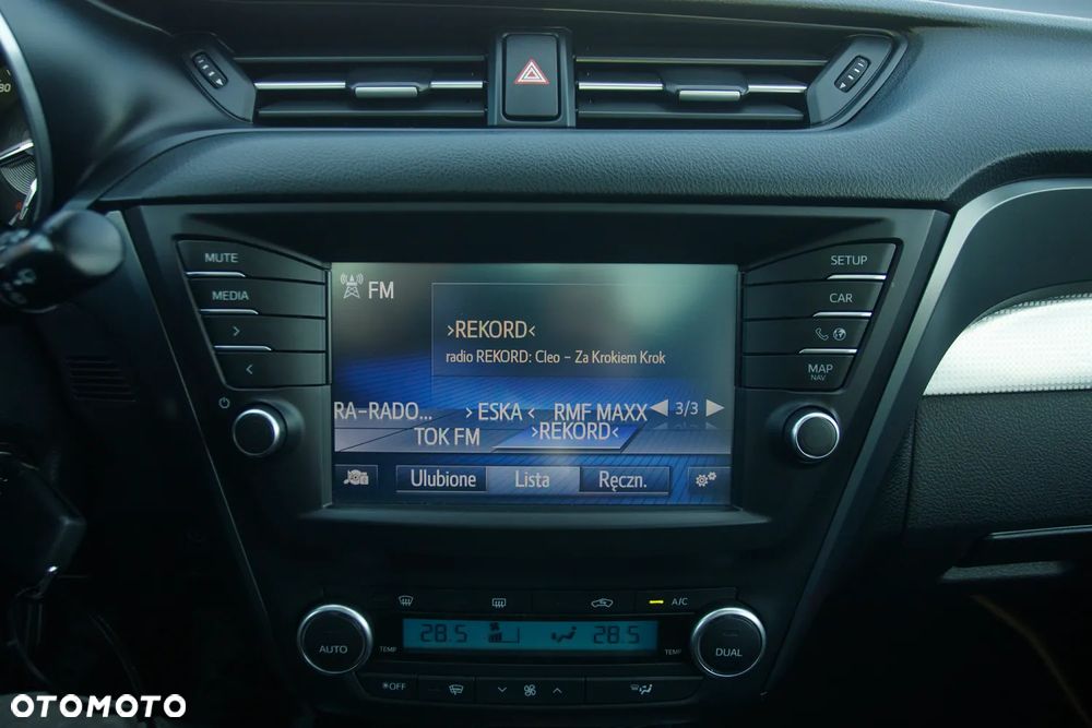 Toyota Avensis 1.8 Executive - 3