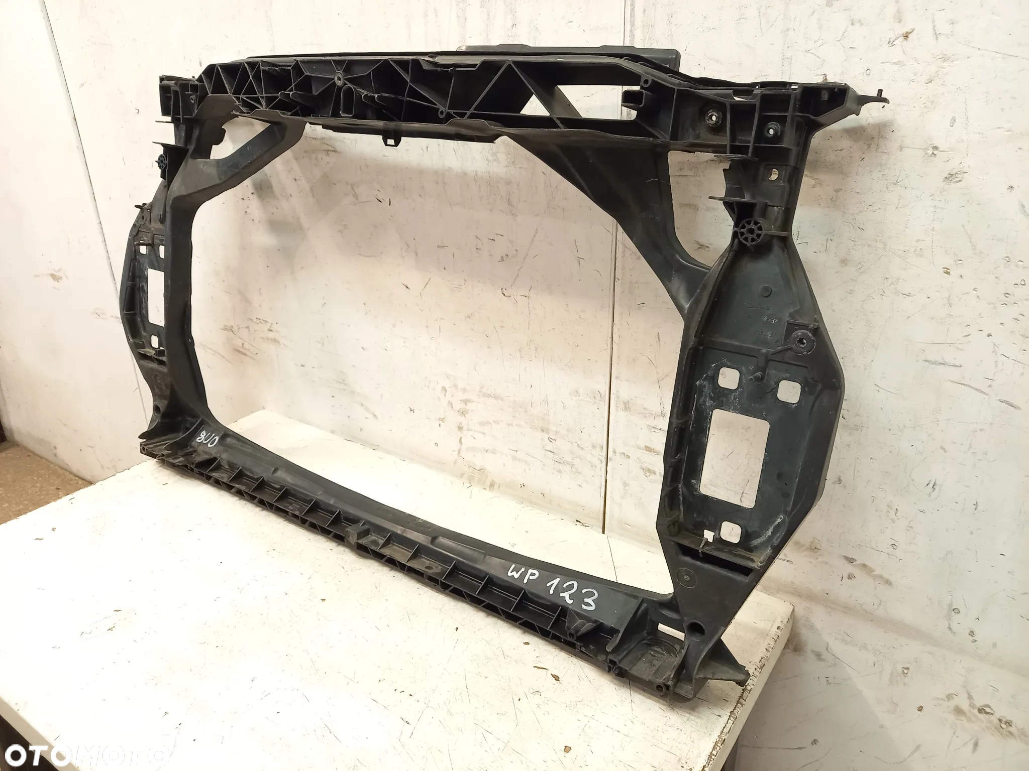Audi Q3 8U0 wzmocnienie czolowe pas przedni - 7