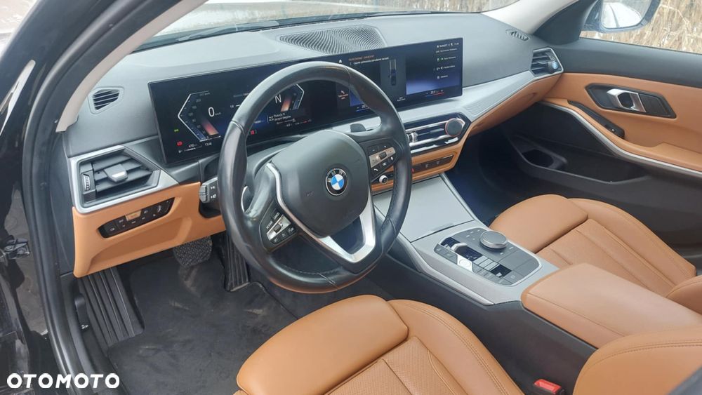 BMW Seria 3 318d mHEV - 13