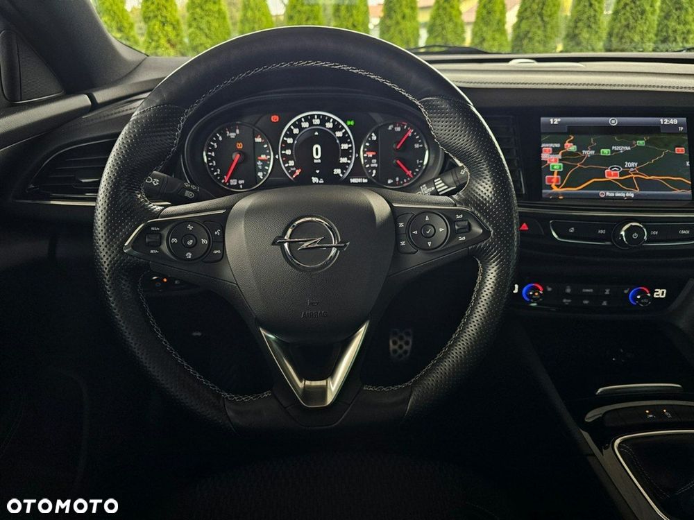 Opel Insignia - 16