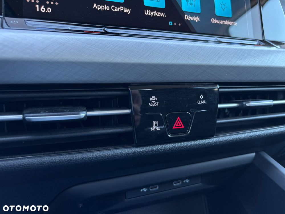 Volkswagen Golf 1.5 TSI EVO Life - 37