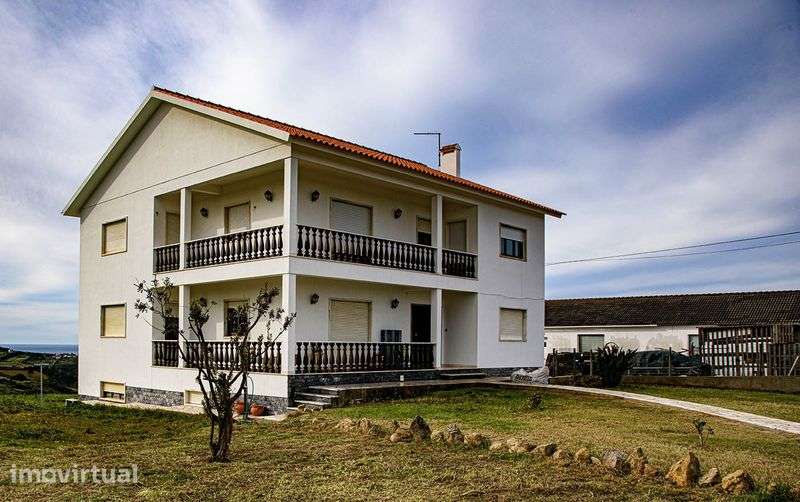 Alugo casa perto da praia de São Julião - Grande imagem: 2/12