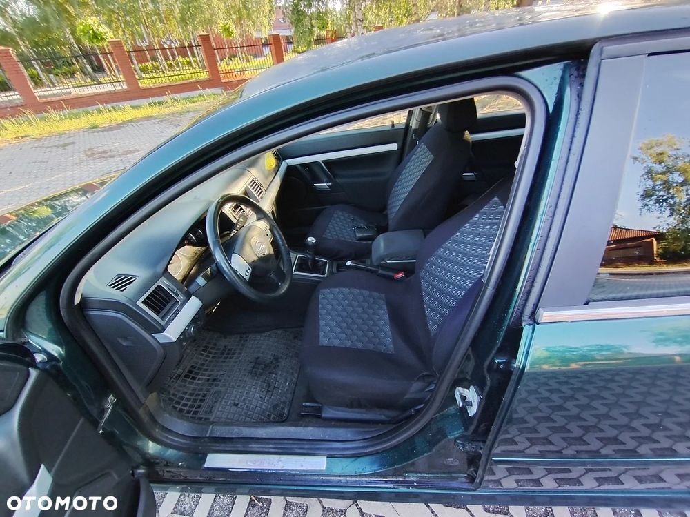 Opel Vectra 2.2 DTI Sport - 10