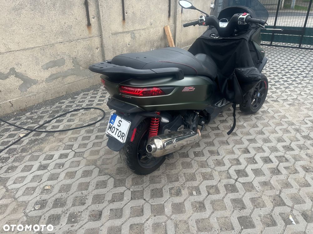 Piaggio MP-3 - 13