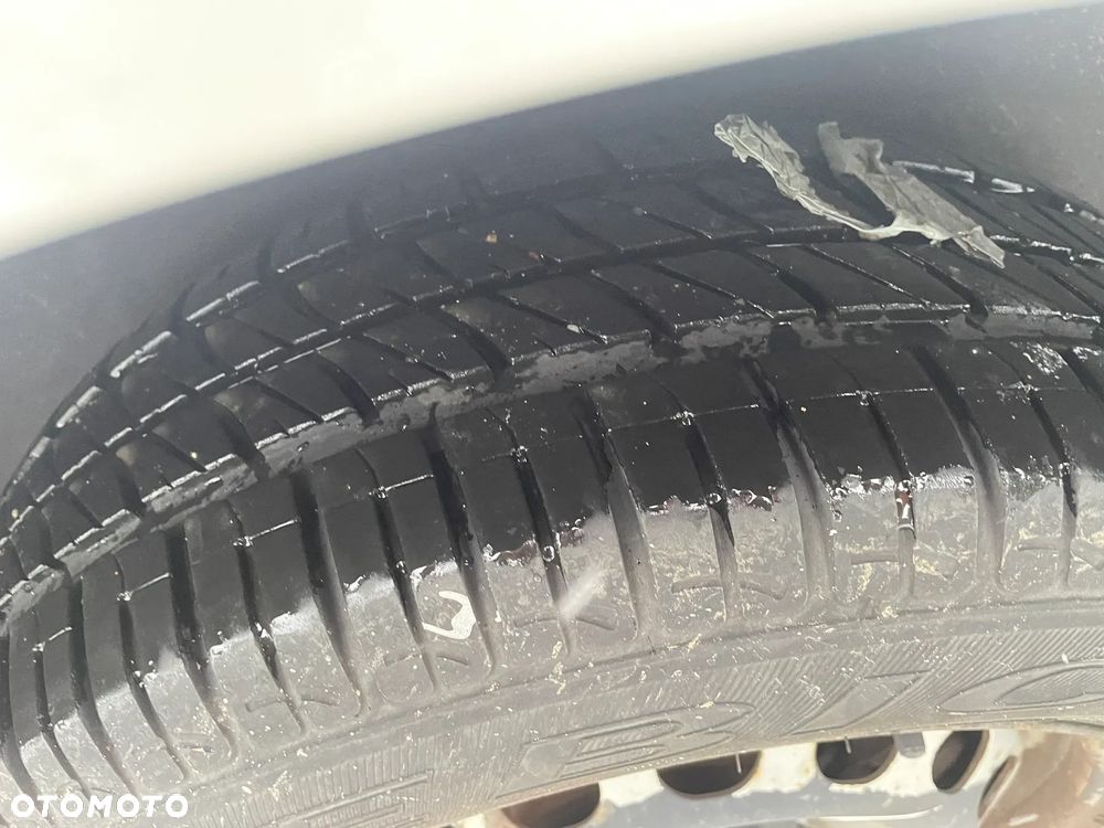 Volkswagen Caddy - 11