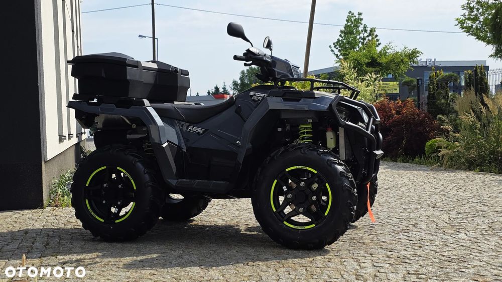 Polaris Sportsman - 12