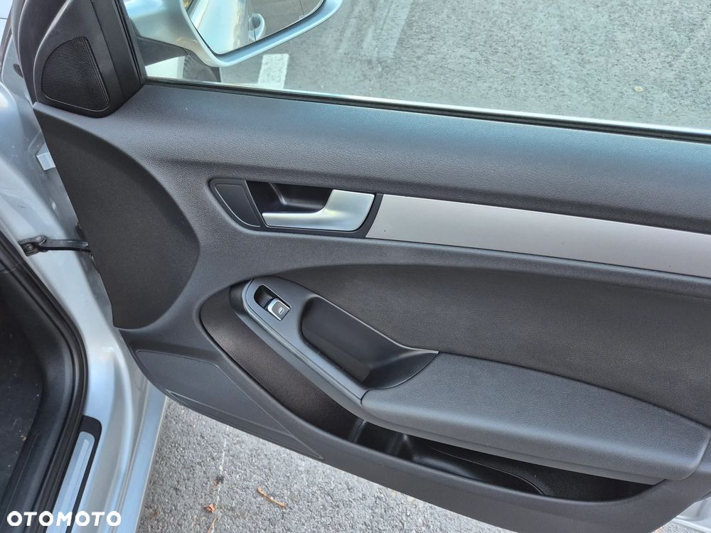 Audi A4 Avant 2.0 TDI DPF multitronic Ambiente - 21