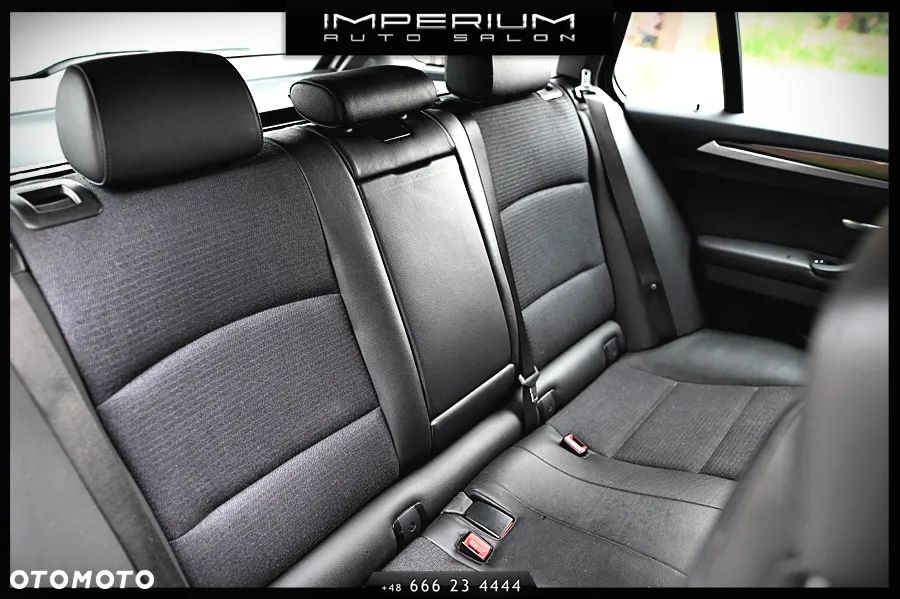 BMW Seria 5 525d Touring Modern Line - 24