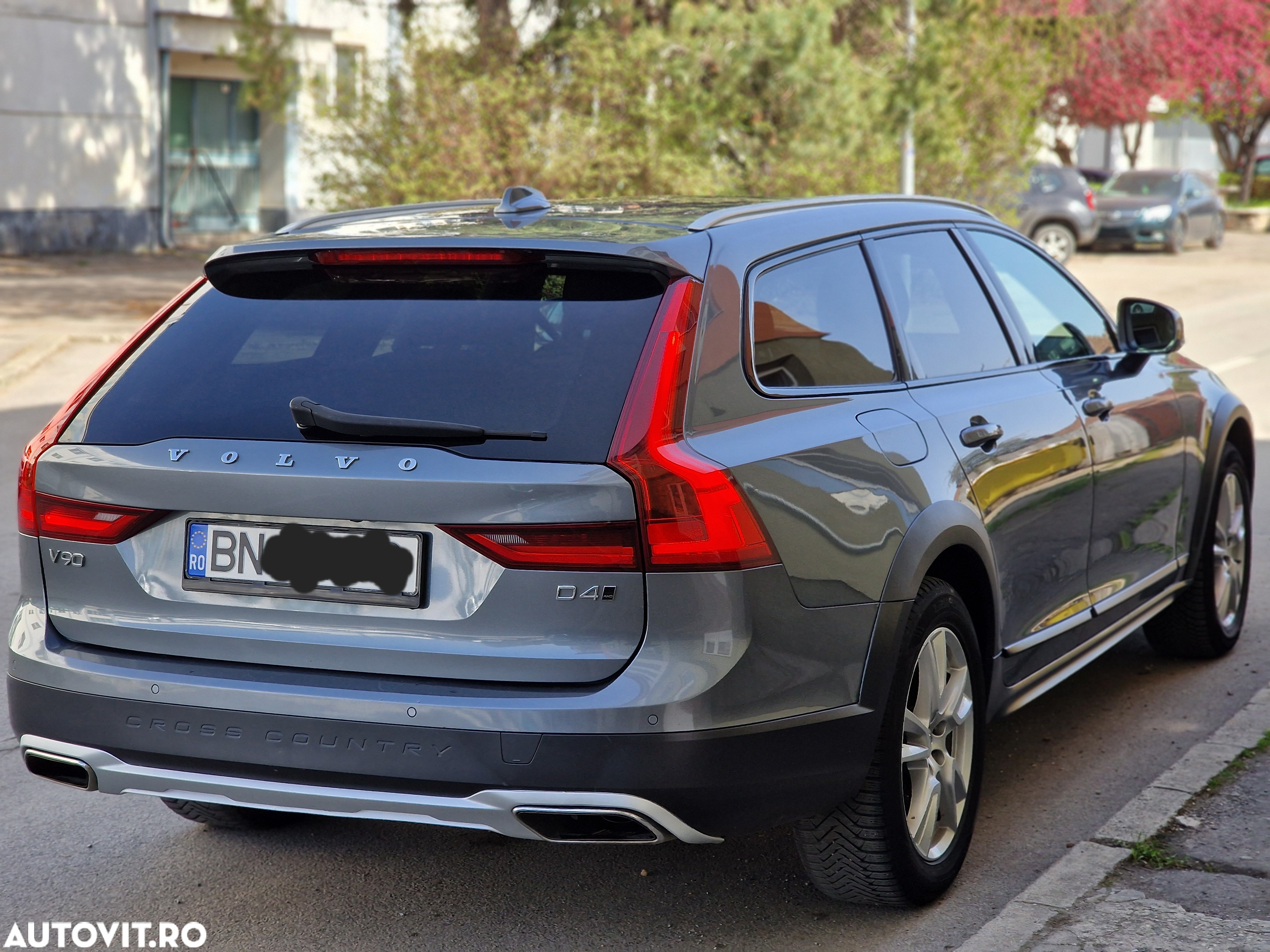 Volvo V90 Cross Country D4 AWD Geartronic - 6