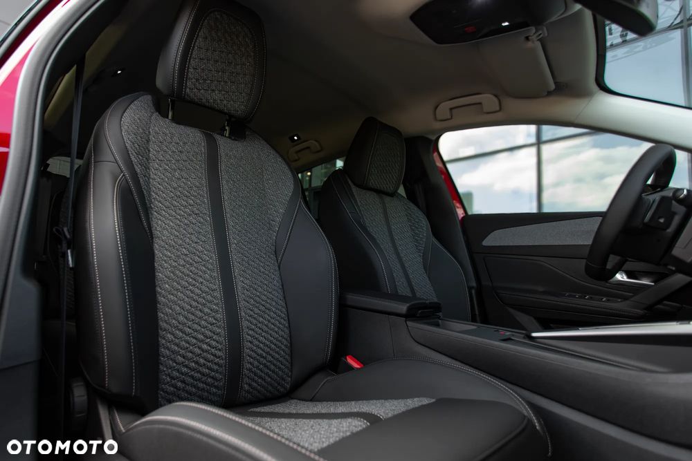 Peugeot 308 1.2 mHEV Allure S&S e-DCS6 - 12