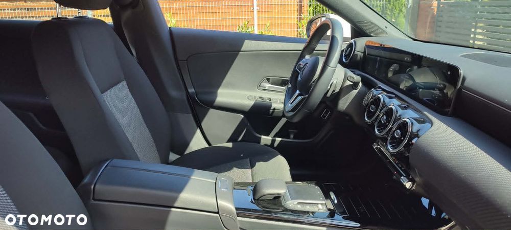 Mercedes-Benz CLA - 10