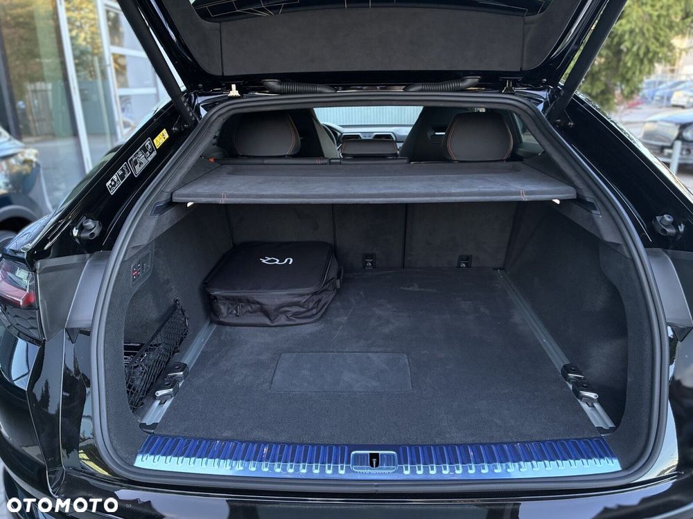 Lamborghini Urus - 28