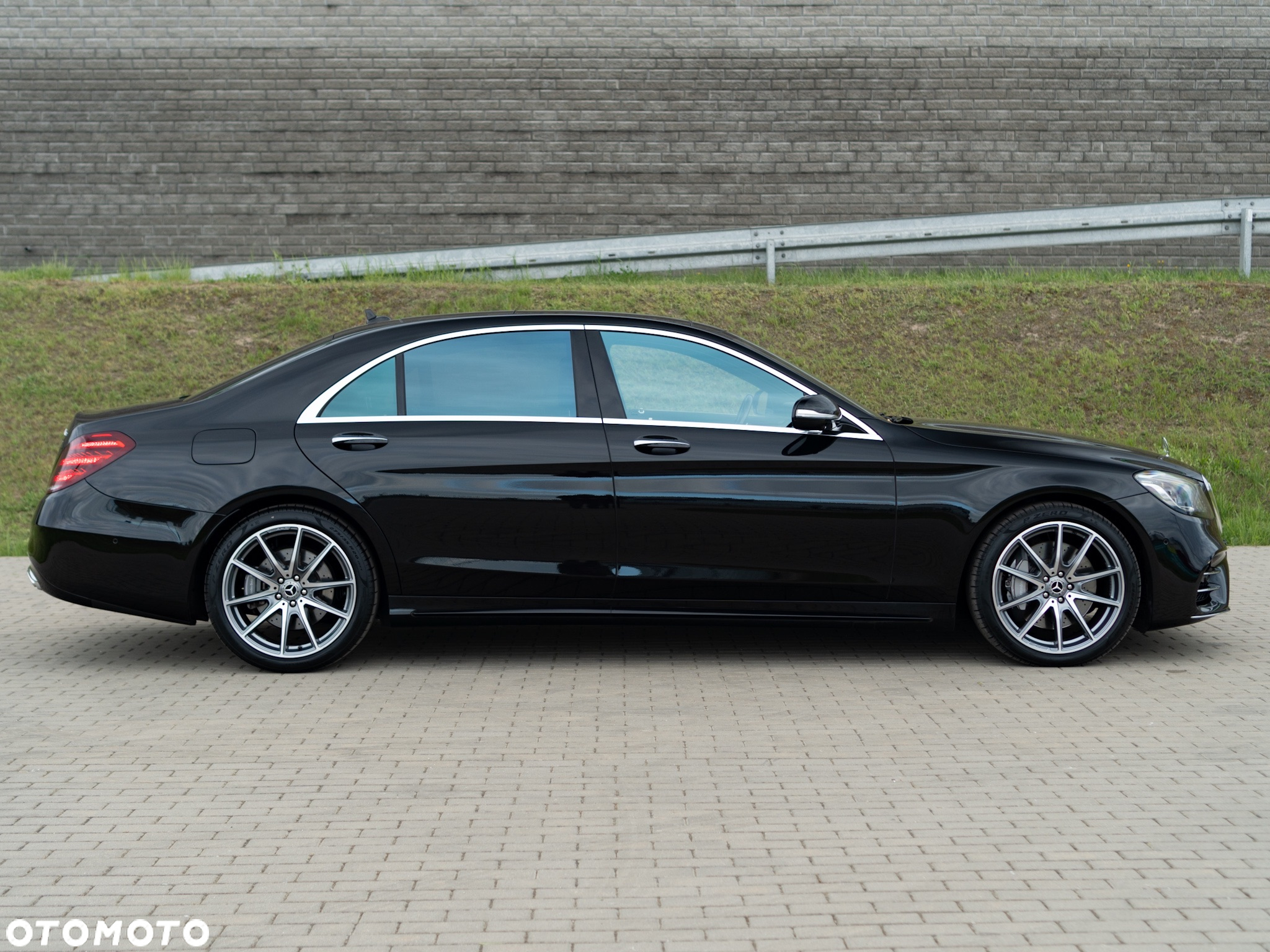Mercedes-Benz Klasa S 560 4-Matic L 9G-TRONIC - 9