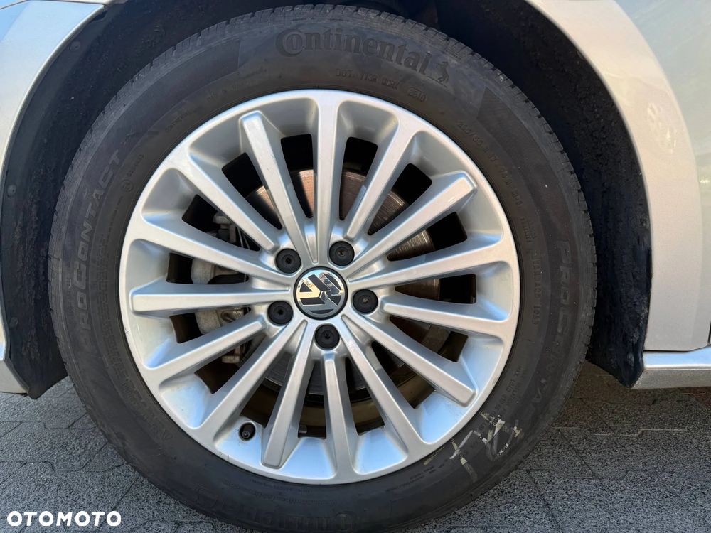 Volkswagen Passat 1.8 TSI (BlueMotion Technology) DSG Highline - 37