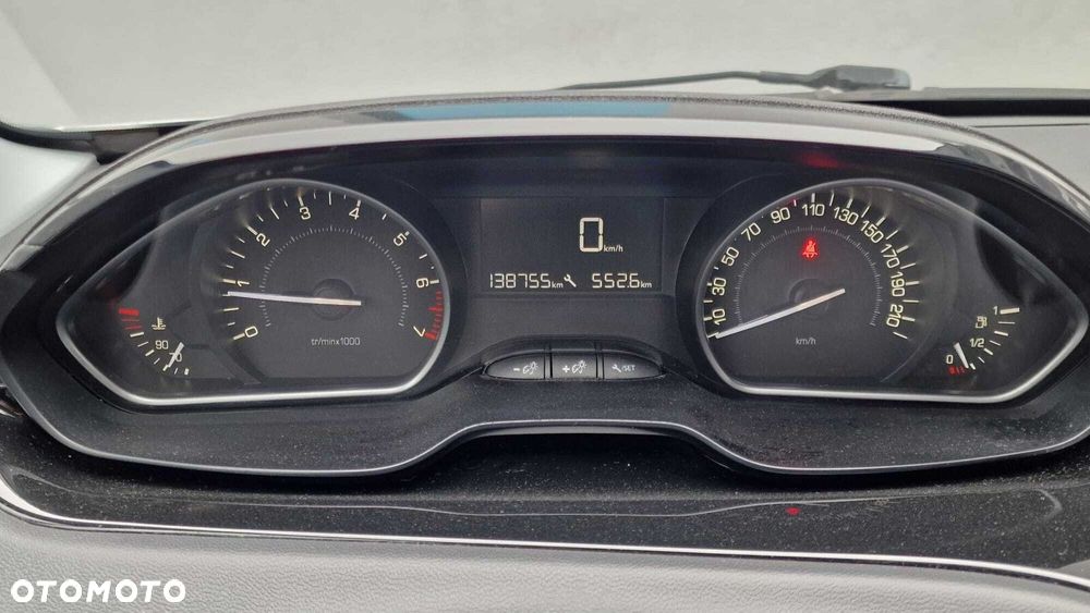 Peugeot 208 1.2 PureTech Active - 28