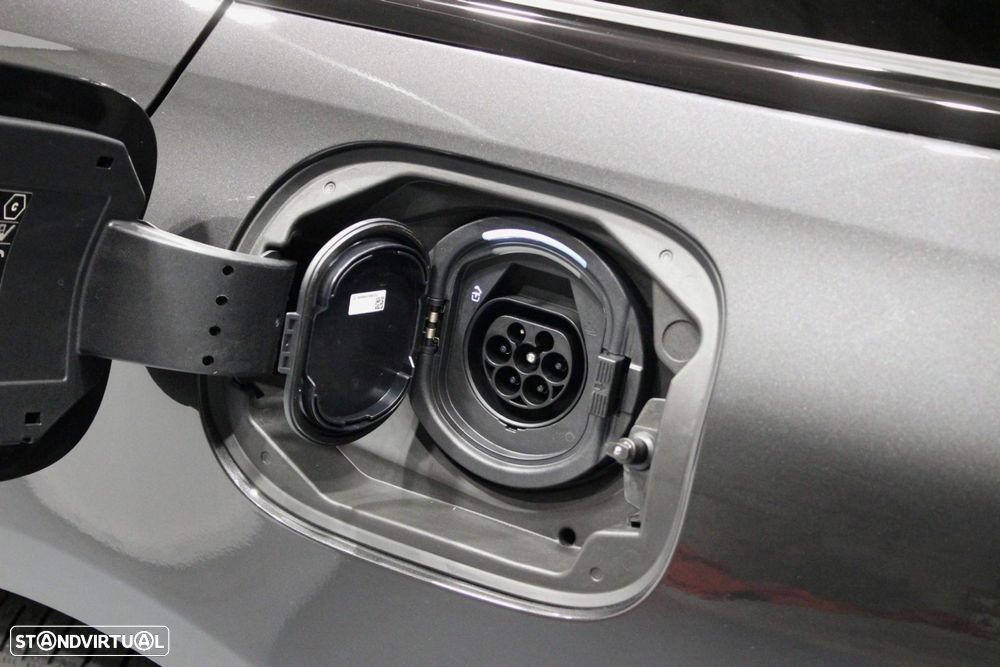 Mercedes-Benz C 300 de AMG Line - 15