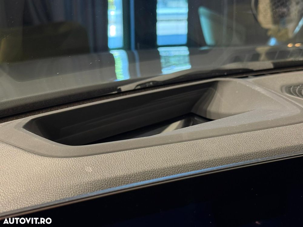 BMW Seria 3 320d xDrive AT MHEV - 25