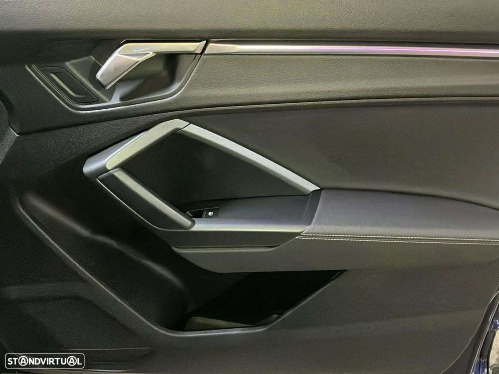 Audi Q3 45 TFSIe S line S tronic - 48