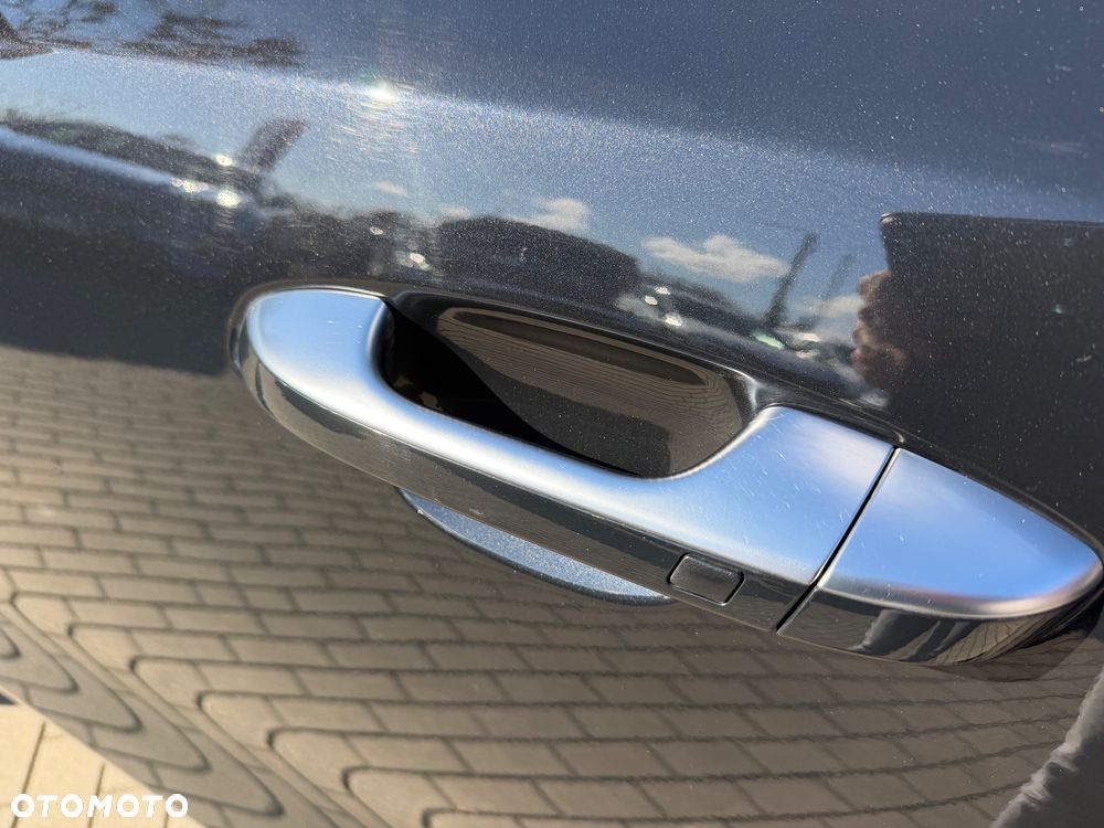 Kia Sportage 2,0 CRDI AWD GT Line - 10