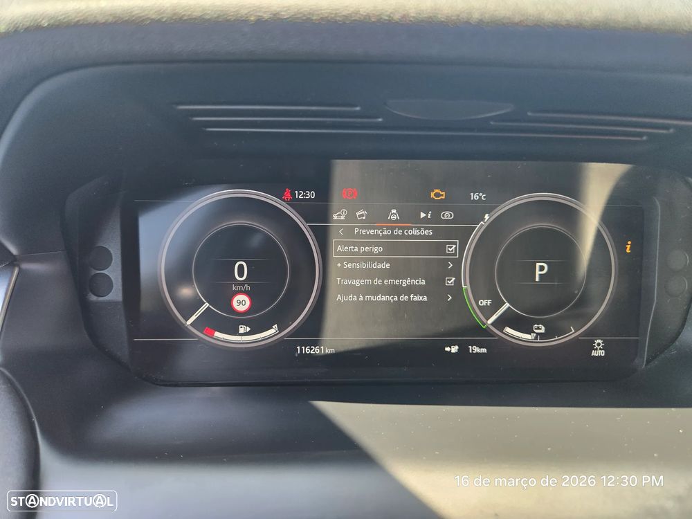 Land Rover Discovery Sport - 23