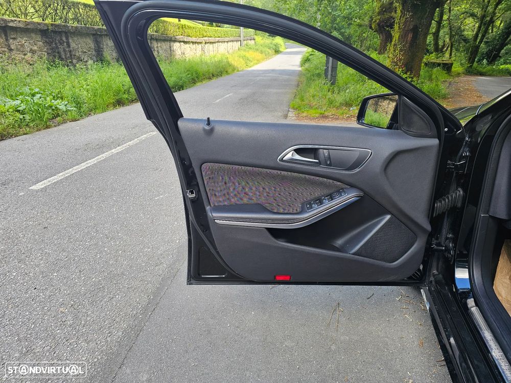 Mercedes-Benz A 180 CDI AMG Line - 21