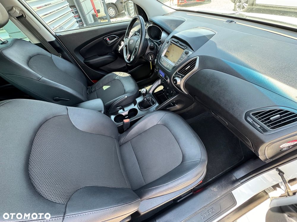 Hyundai ix35 1.6 2WD Fifa World Cup Edition - 13