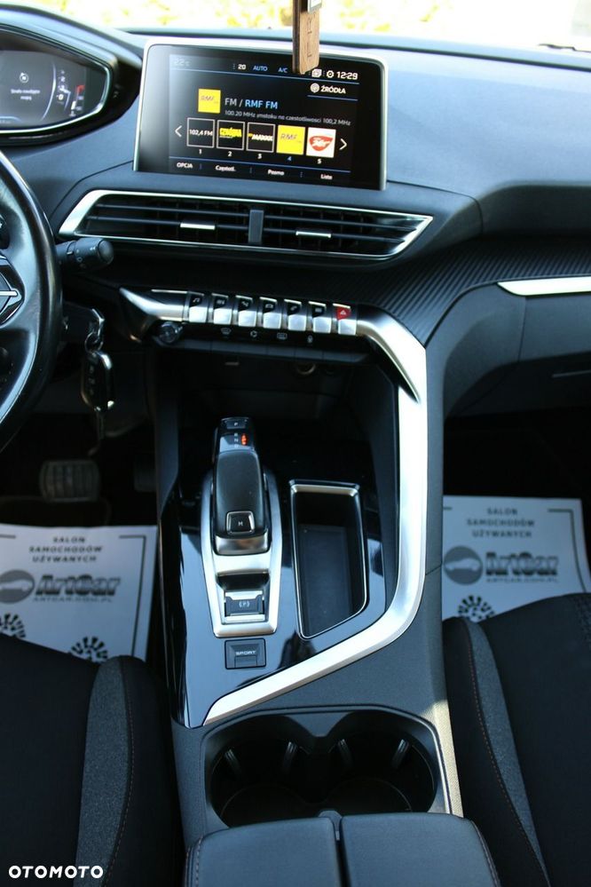 Peugeot 3008 - 17
