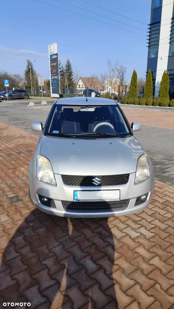 Suzuki Swift - 3